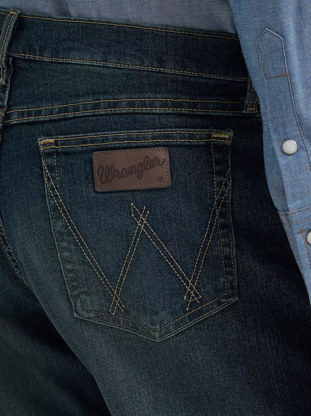 Wrangler®  Advanced Comfort  Competition Relaxed boot Jean